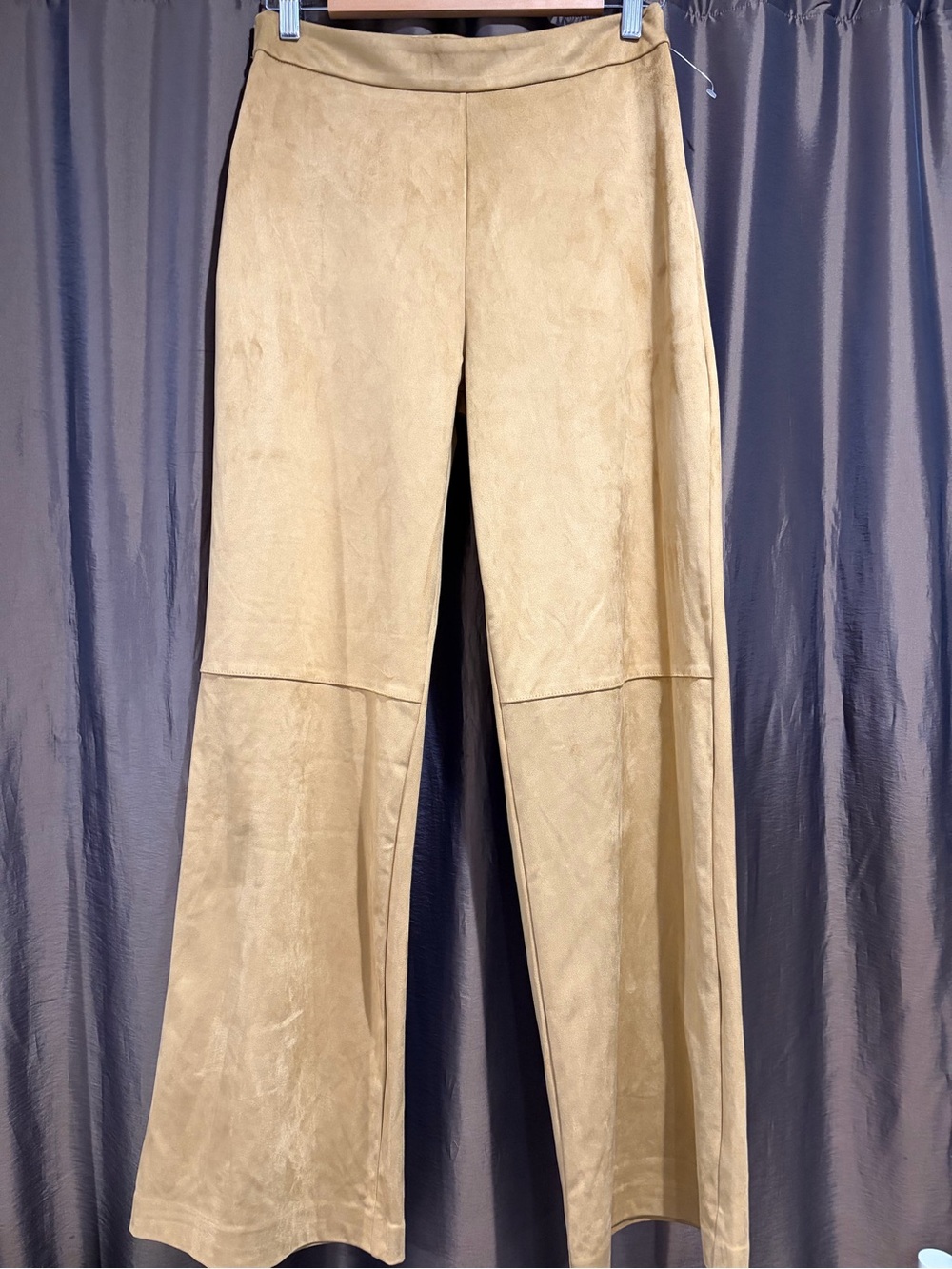 Zara Women's Wide-Leg Faux Suede Pants in mustard color . Size small